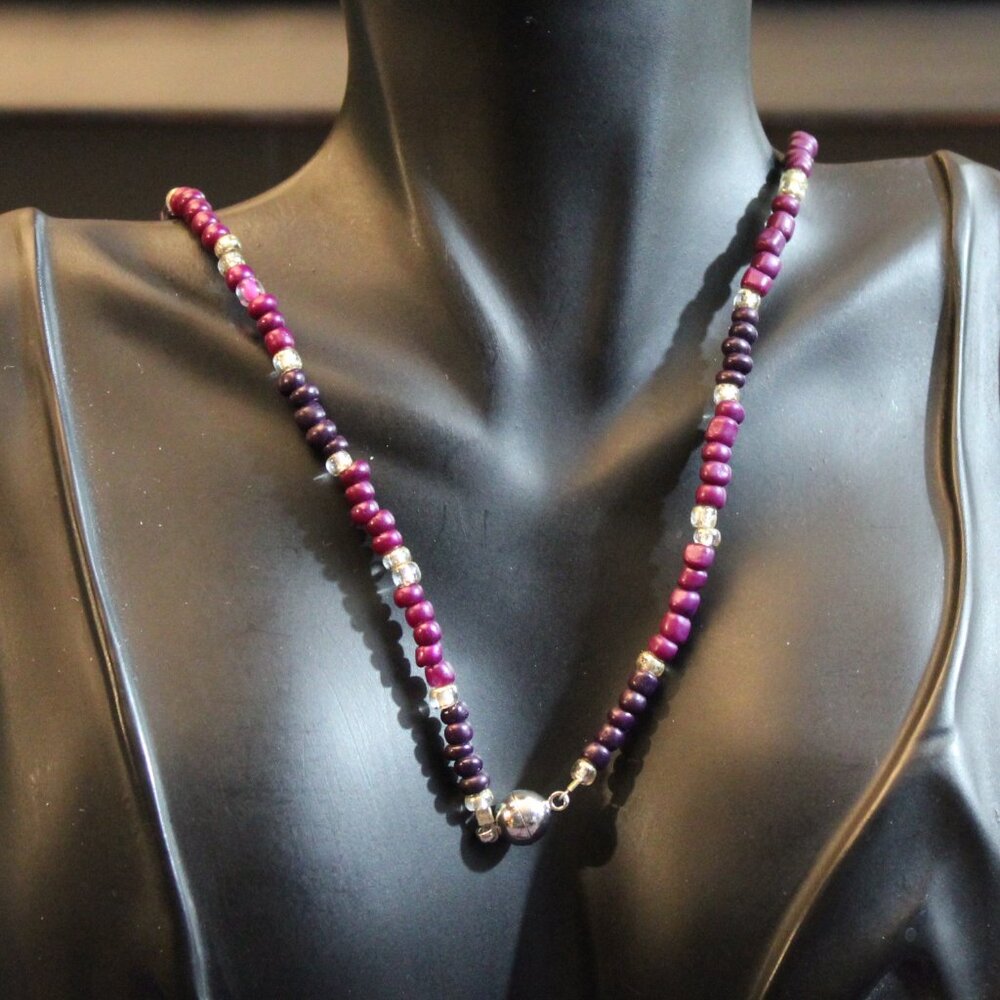 Purple Beaded Eyeglass Holder